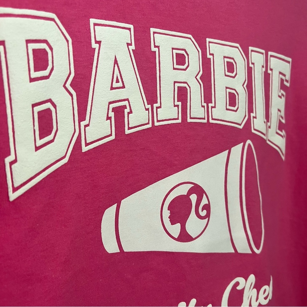 Barbie Varsity Cheer graphic tshirt 100% cotton M - Picture 3 of 5